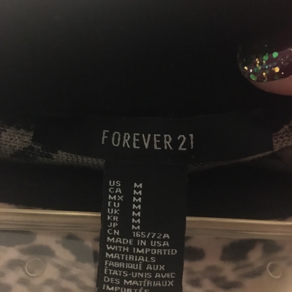 Forever 21 leopard print skirt Medium - Picture 2 of 3